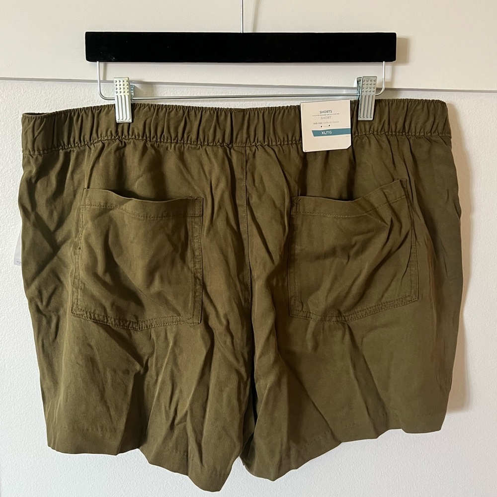 Old Navy shorts